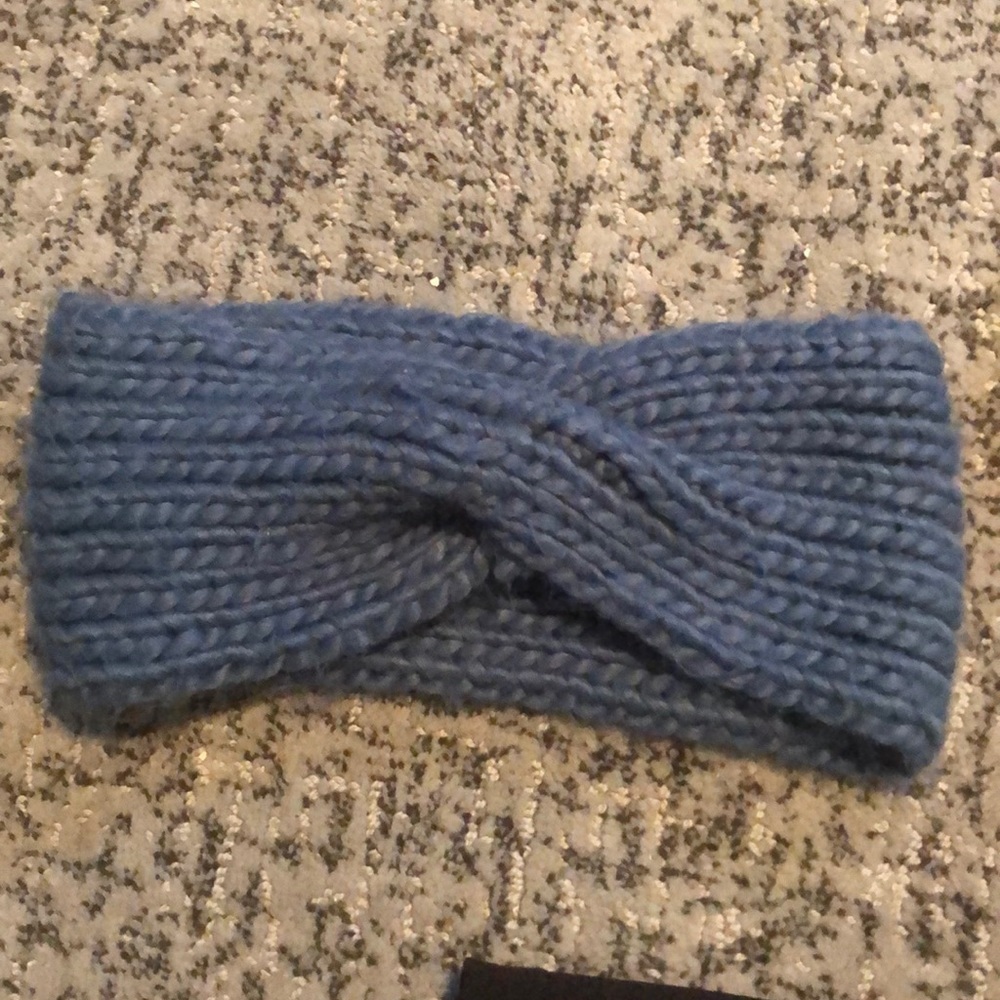NWOT Mossimo Dark Green Head Scarf